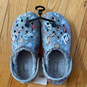 Disney Hot cocoa mug crocs